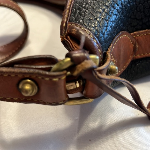 Dooney & Bourke black pebbled leather shoulder bag - Picture 14 of 16